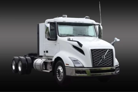 Volvo VNL D13 Day Cab